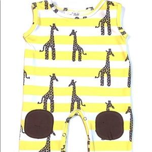💕Giraffe Romper w/knee patches (Boys)
